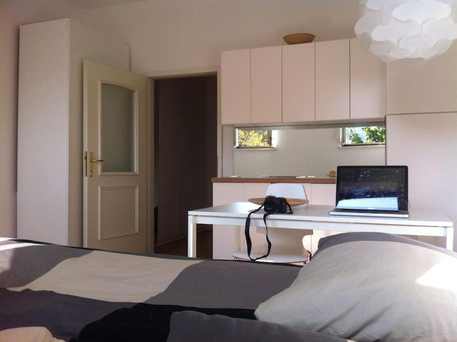 The Cute, Sunny Apartment In The Center +P Любляна Экстерьер фото